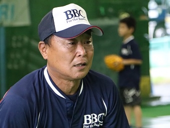 横井人輝コーチ